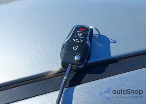 2018 Ford Fiesta Se z USA, uszkodzony, nr VIN 3FADP4EJ3JM107294